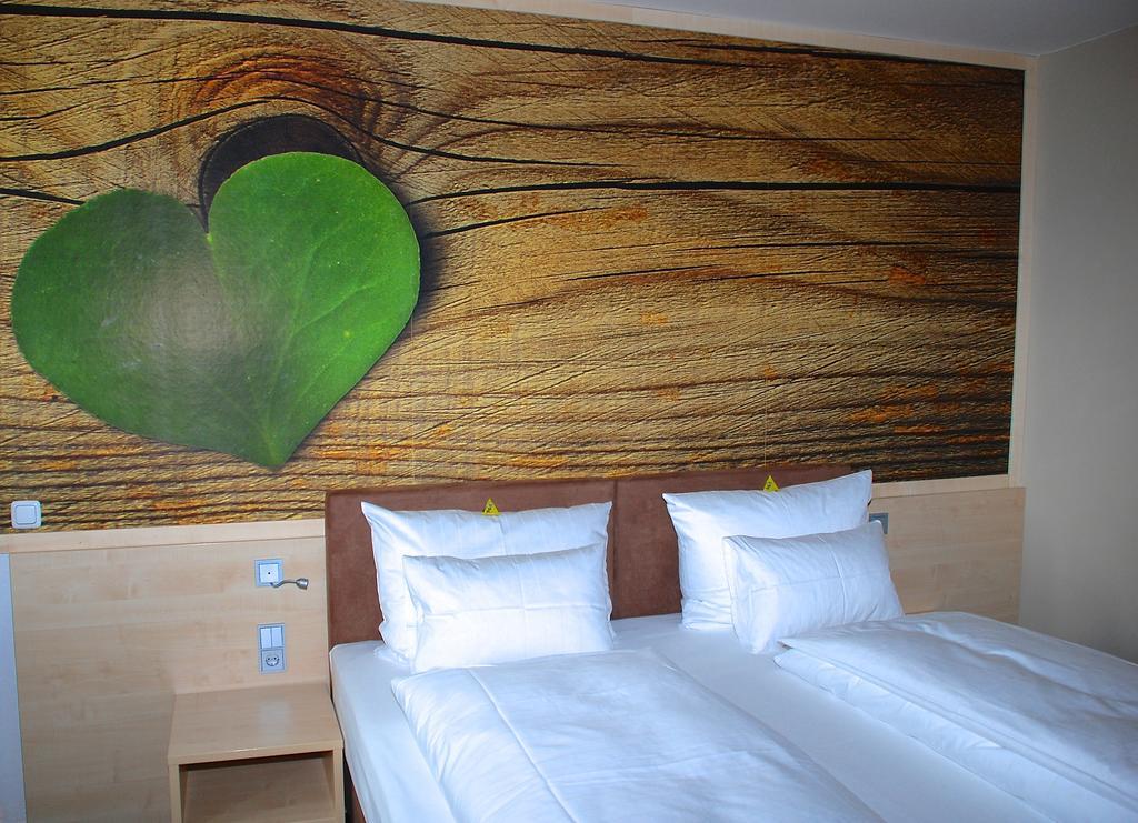 Hezelhof'S Radl-Hotel Wassertrüdingen エクステリア 写真